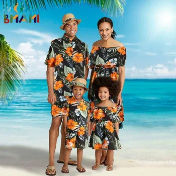 Еднакви комплекти за семейството, рокля за майки и дъщери, тениска за баща и син + шорти, Подходящи за плаж, почивка в Хавай, дрехи за пътуване, рокля-риза за родители и деца